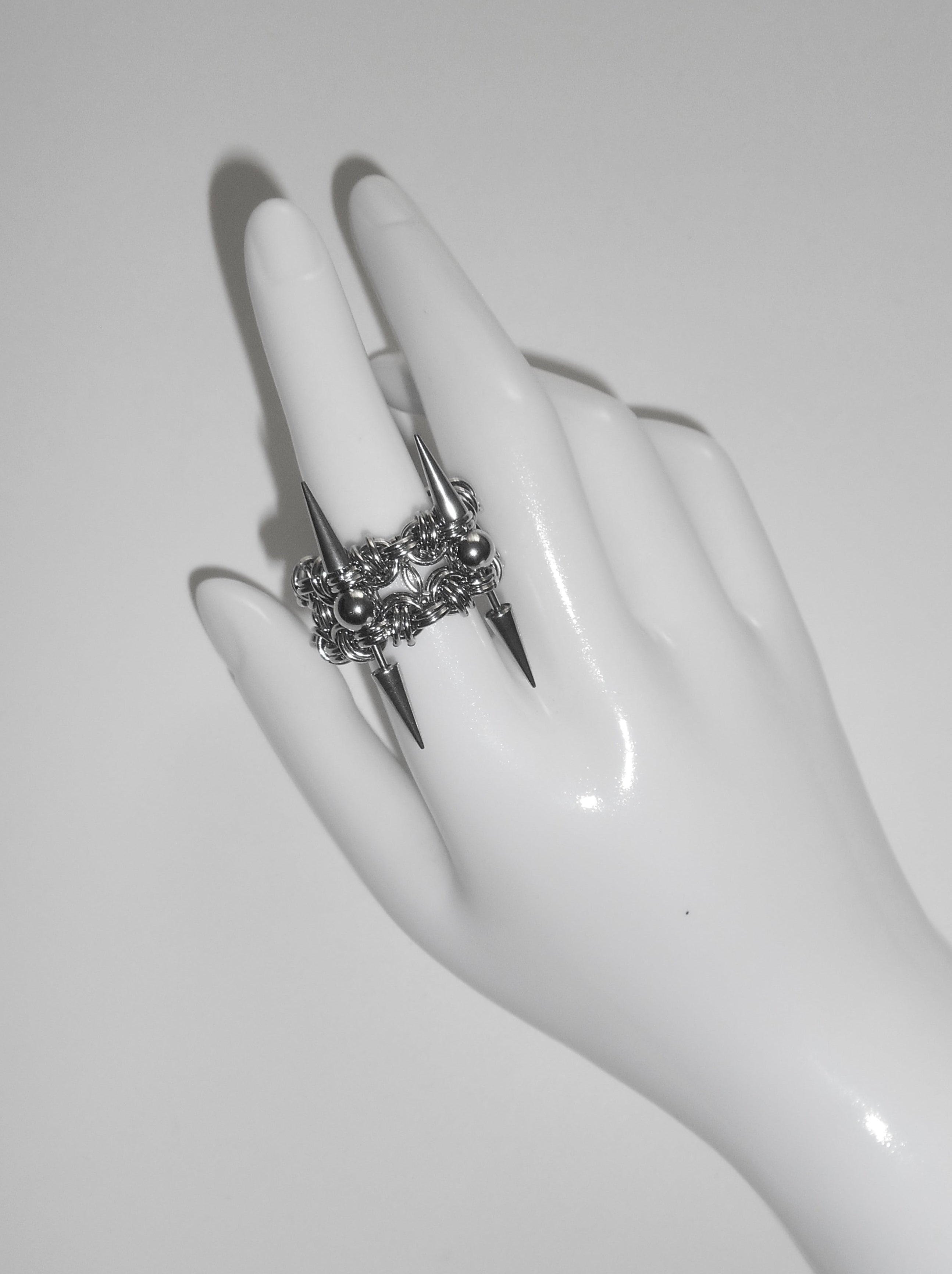 Stilleto Ring