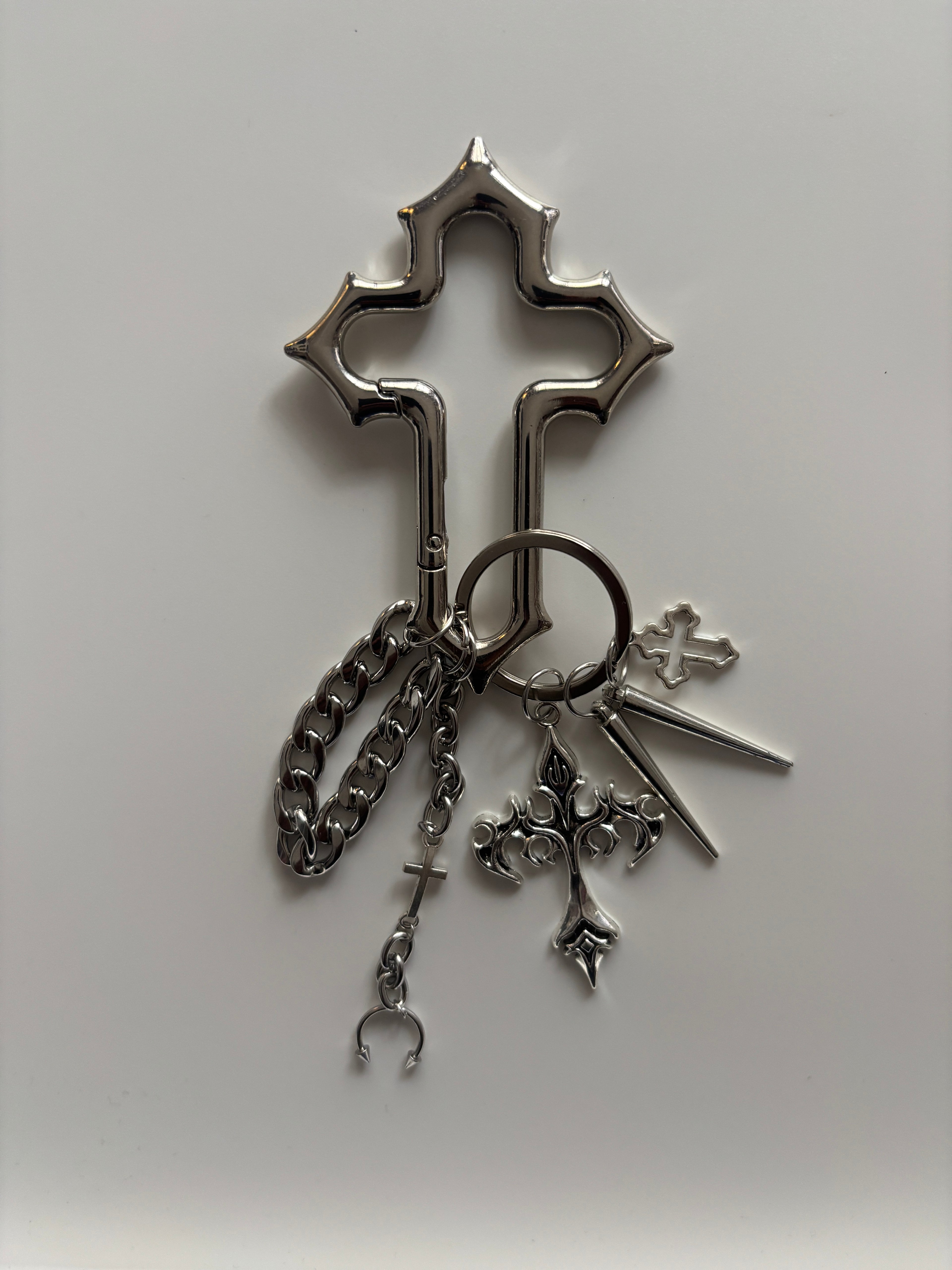 Crossed Carabiner