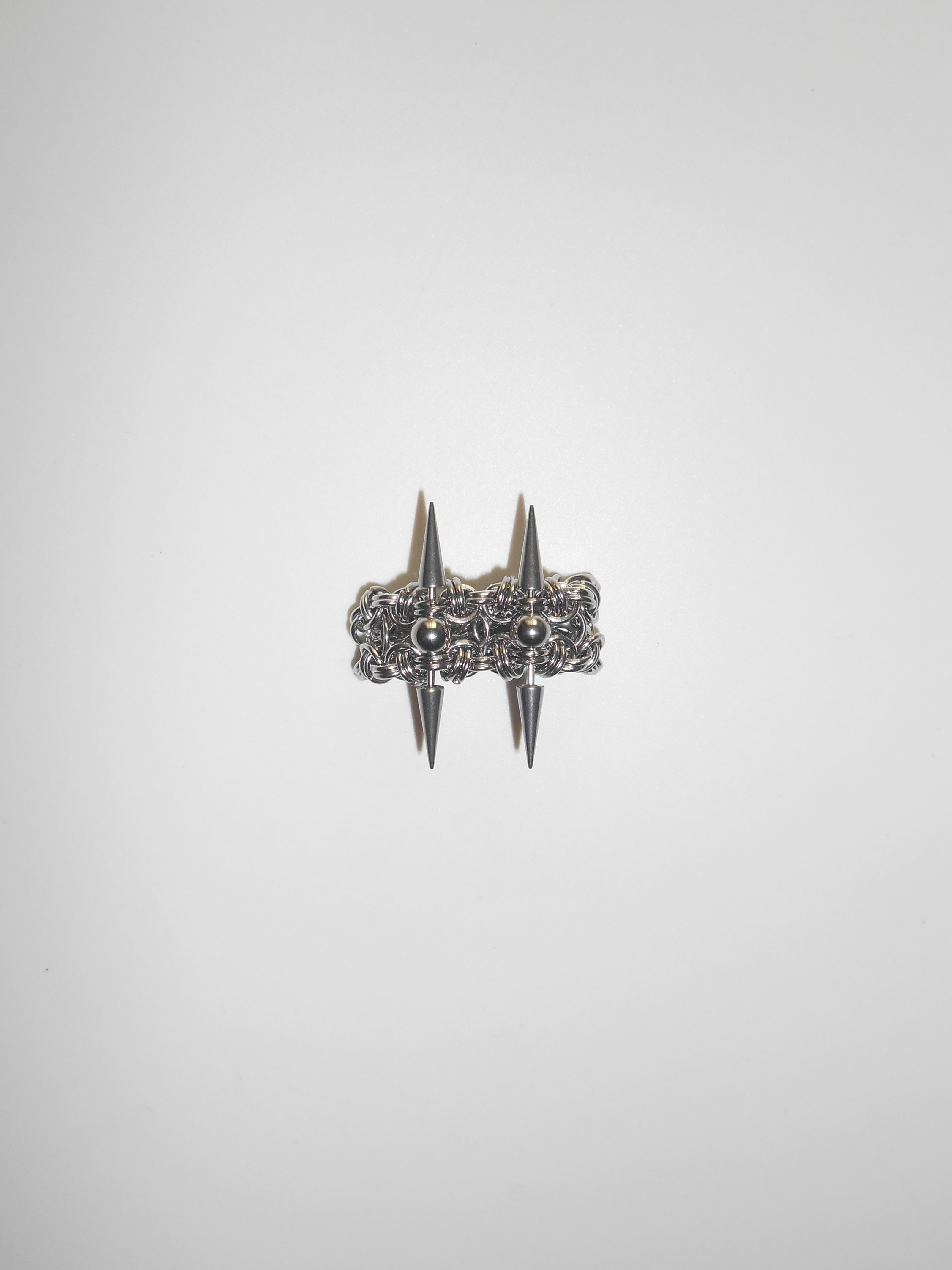 Stilleto Ring