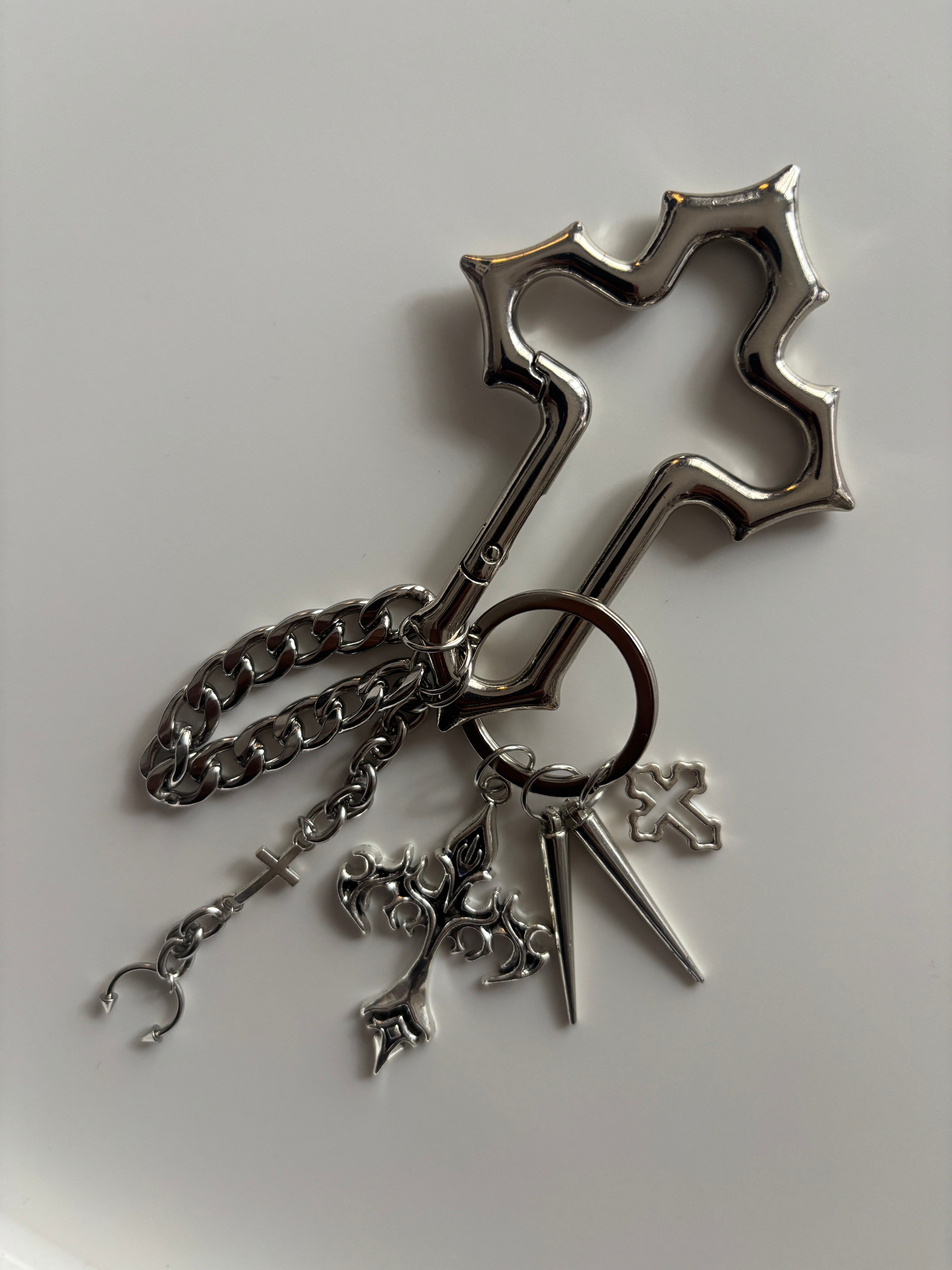 Crossed Carabiner