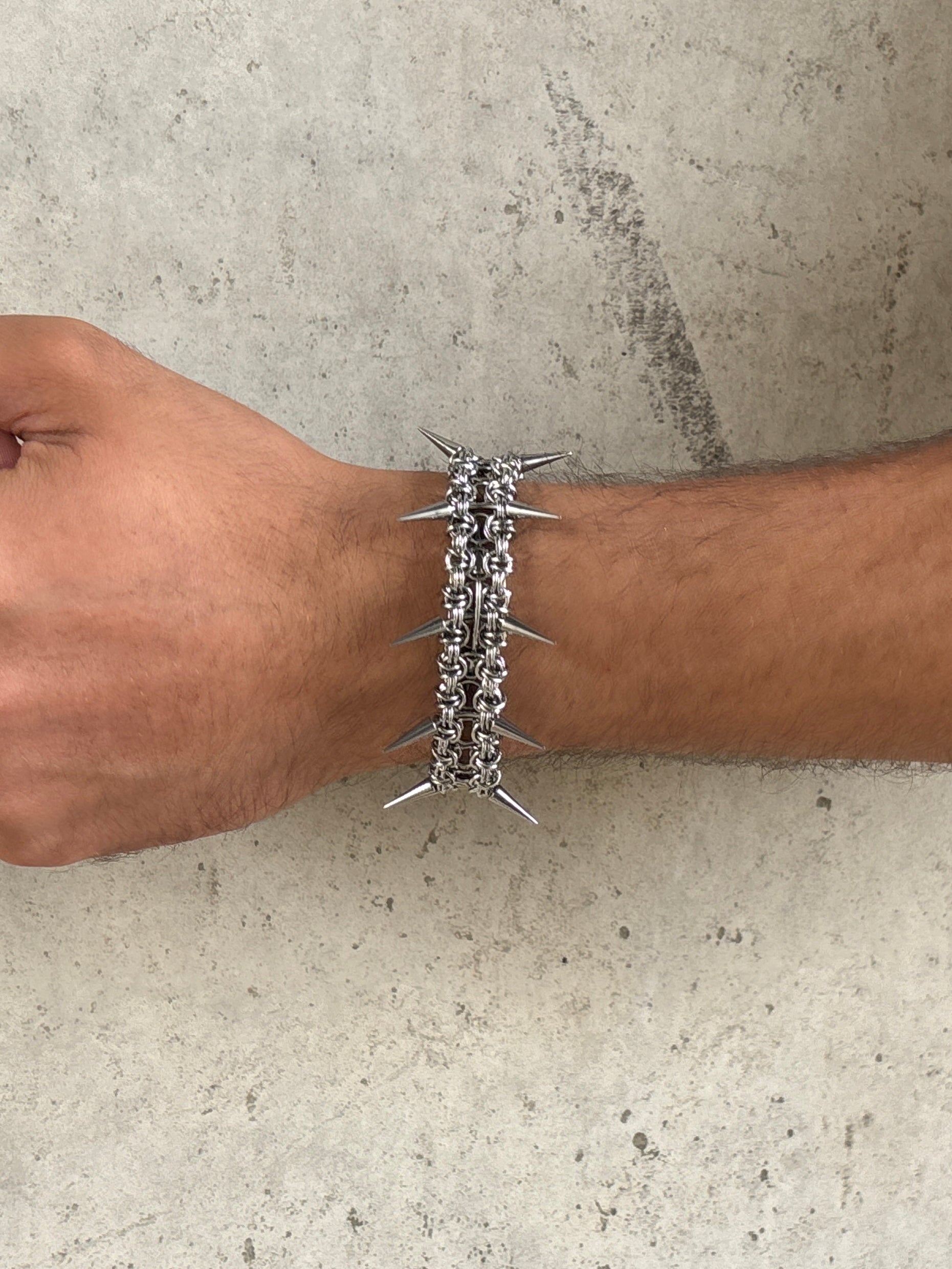 Fang Bracelet