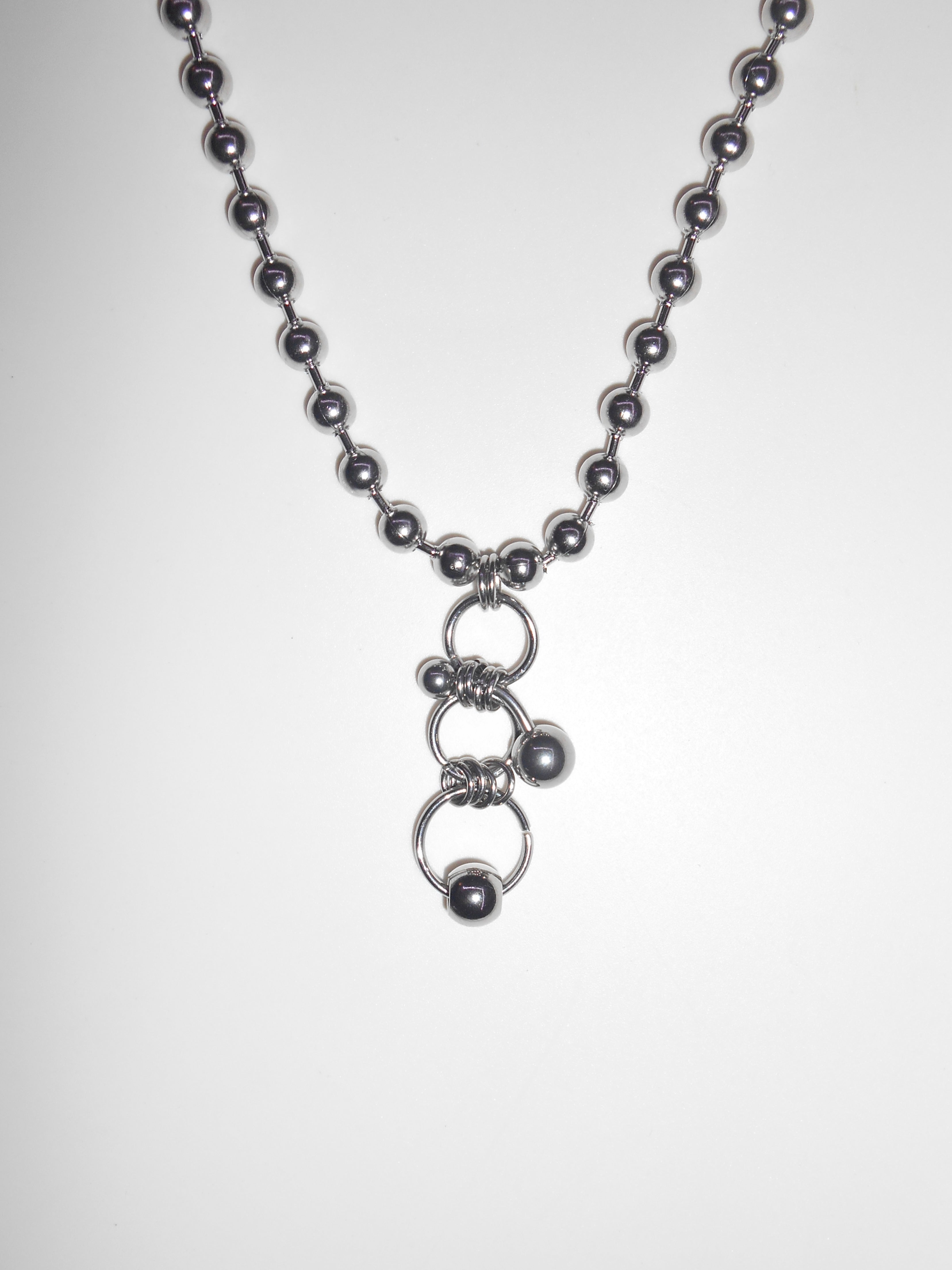 Atom Necklace